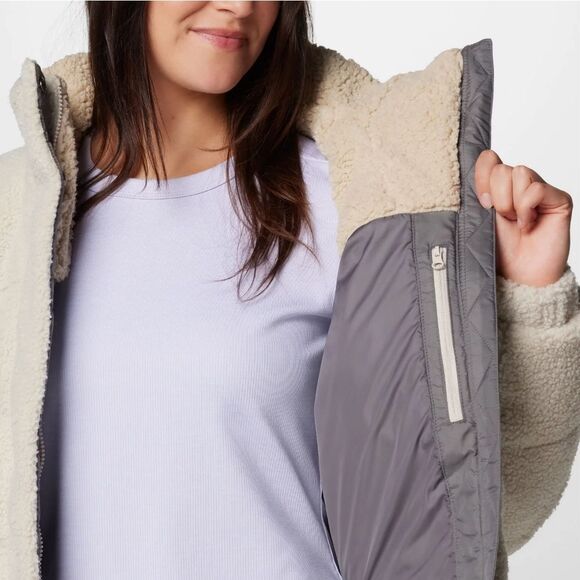 🐢 Columbia Women's Sherpa Ruby Falls™ Novelty Jacket NWT Fuzzy Teddy Bear Coat! - Picture 6 of 17